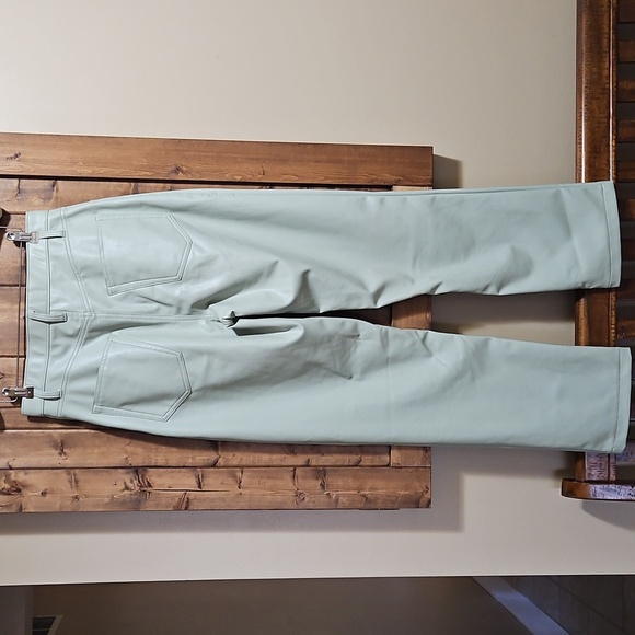 A&F Curve Love Mint Green Faux Leather 90's Ultra High Rise Straight Leg Pant 29 - Picture 5 of 16